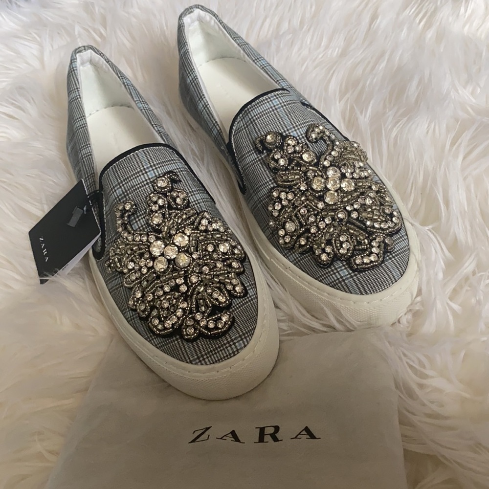 - Stylish Zara espadrilles - Picture 2 of 4